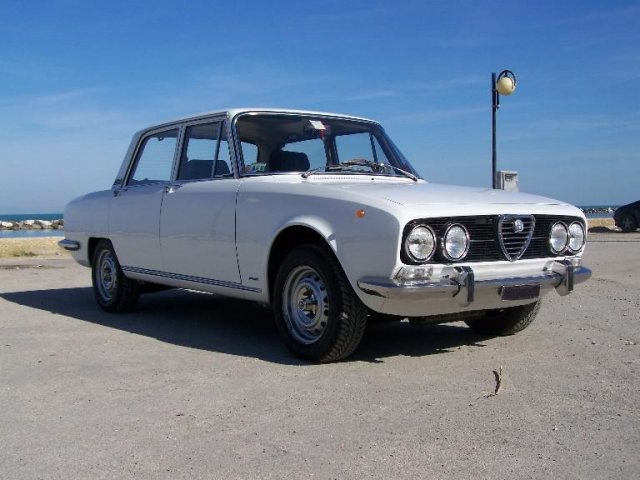 alfa 2000 2